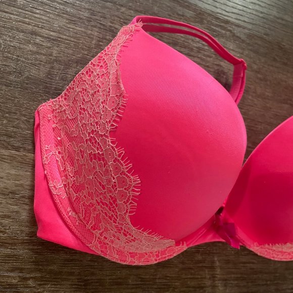 Victoria's Secret Very Sexy Push Up Bra - Picture 4 of 6